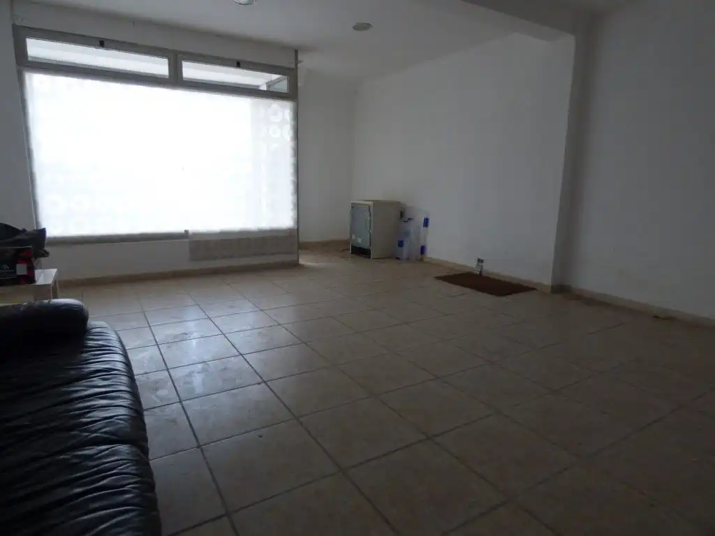 Sala d'estar de Local en venda en Valencia
