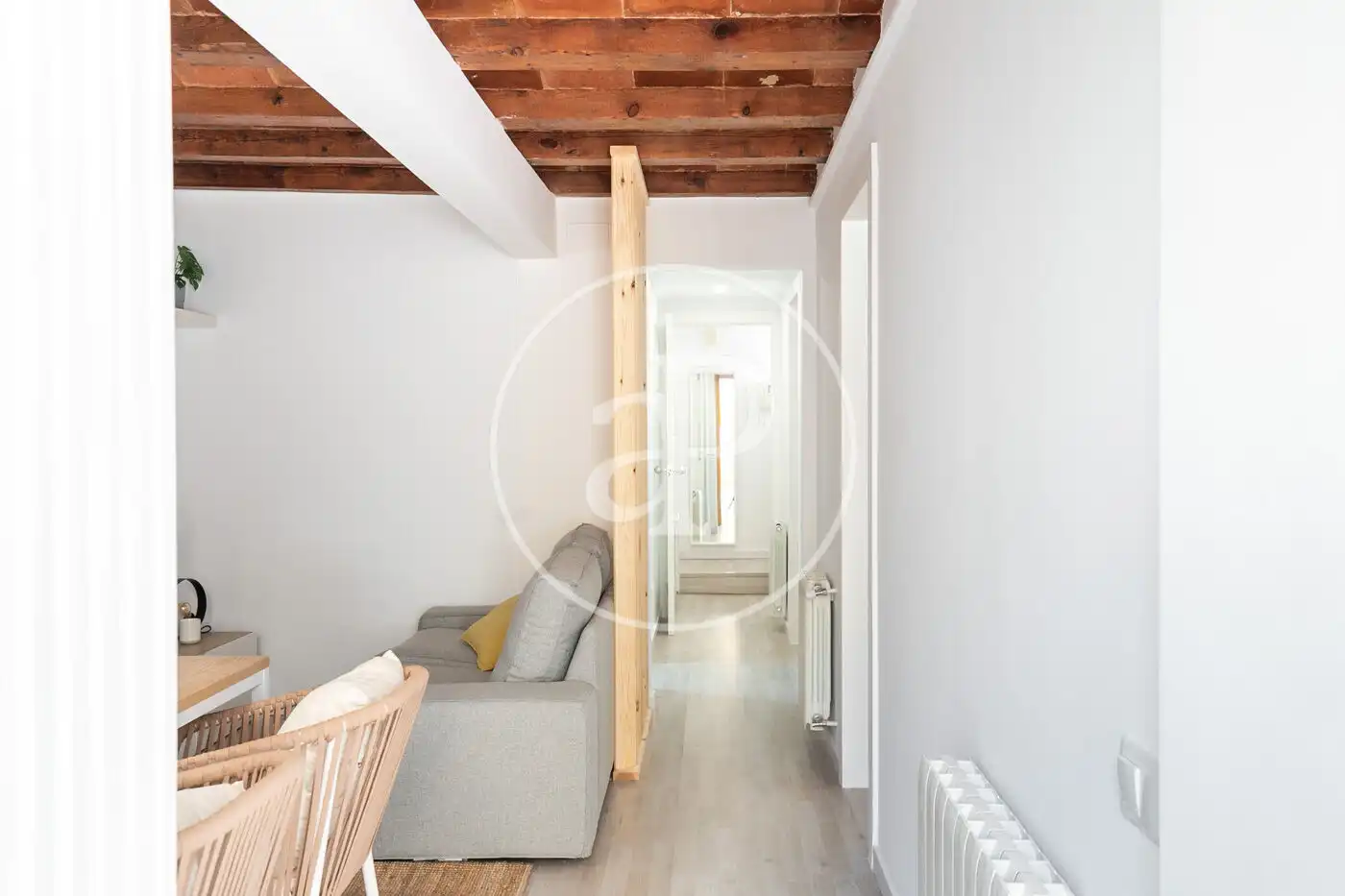 Wohnung zum Verkauf in Barcelona mit Klimaanlage, Heizung und Terrasse
