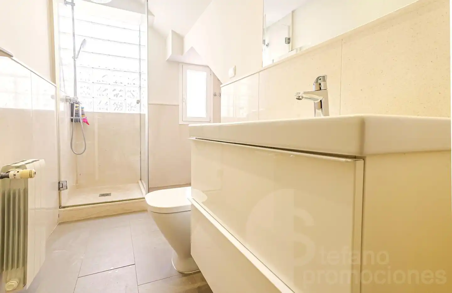 Baño de Ático de alquiler en Málaga con Aire acondicionado, Calefacción y Parquet