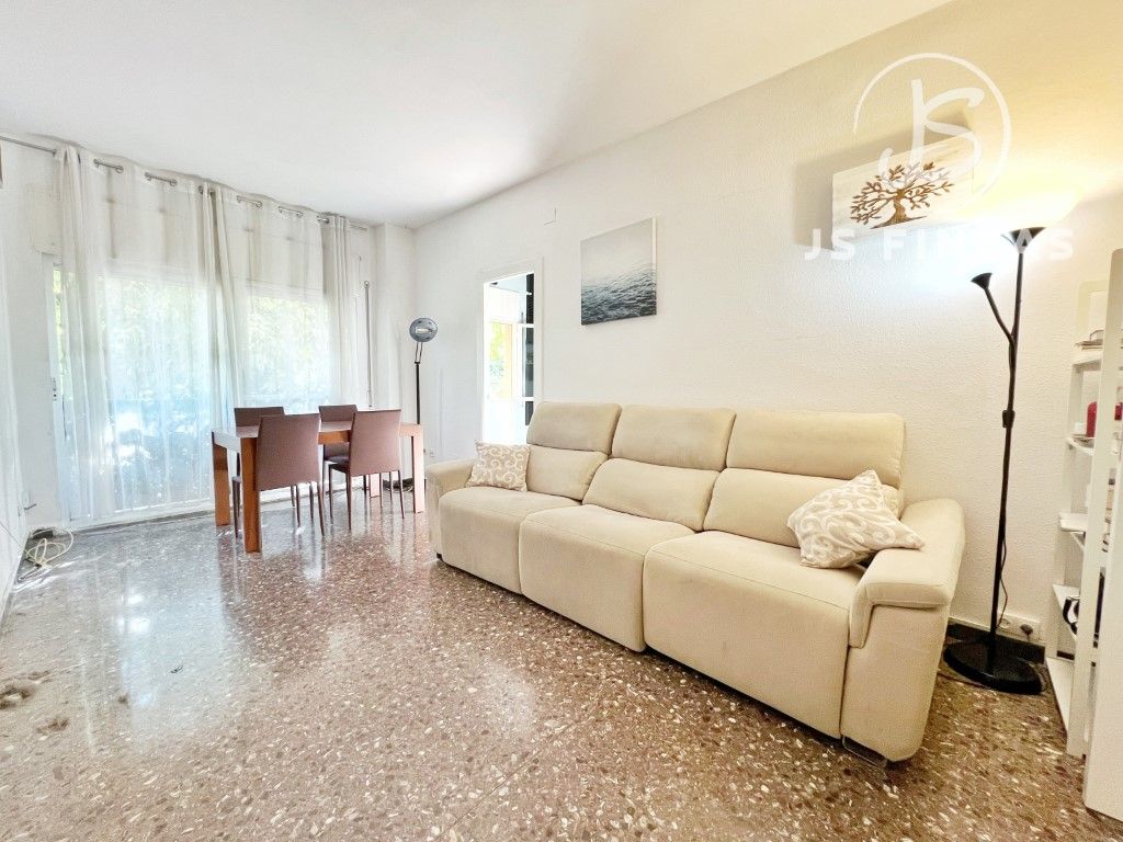 Sala d'estar de Pis en venda en  Barcelona Capital amb Aire condicionat, Moblat i Balcó