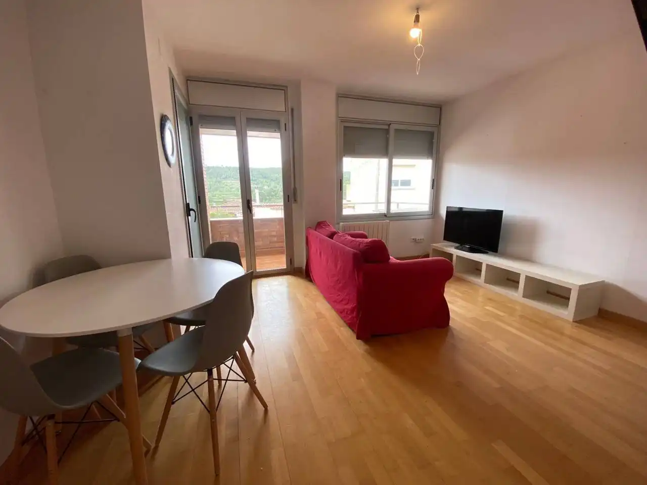 Sala de estar de Piso en venta en Sant Quintí de Mediona con Calefacción, Parquet y Terraza