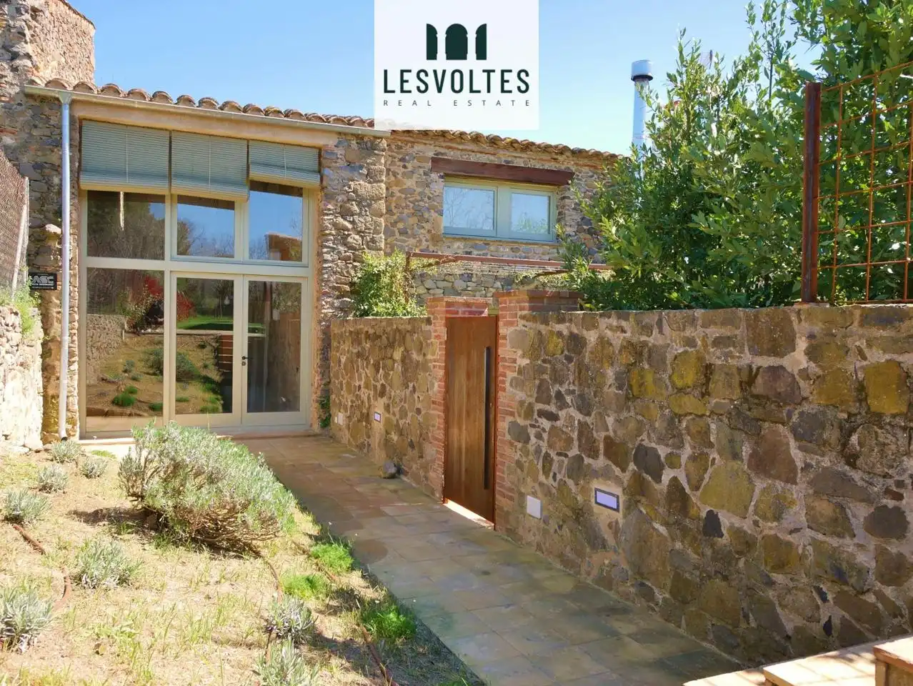 Vista exterior de Casa o chalet de alquiler en Rupià con Aire acondicionado, Calefacción y Jardín privado