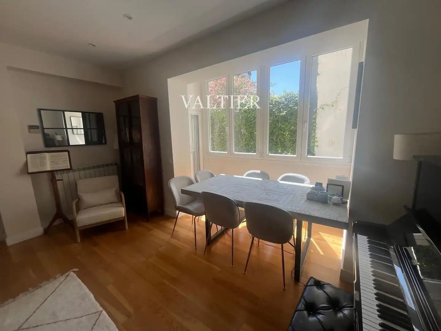 Comedor de Piso de alquiler en Madrid con Aire acondicionado, Trastero y Amueblado