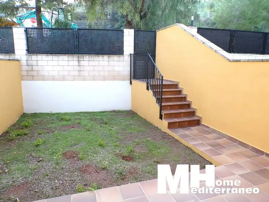 Jardín de Casa adosada en venta en Gilet con Aire acondicionado