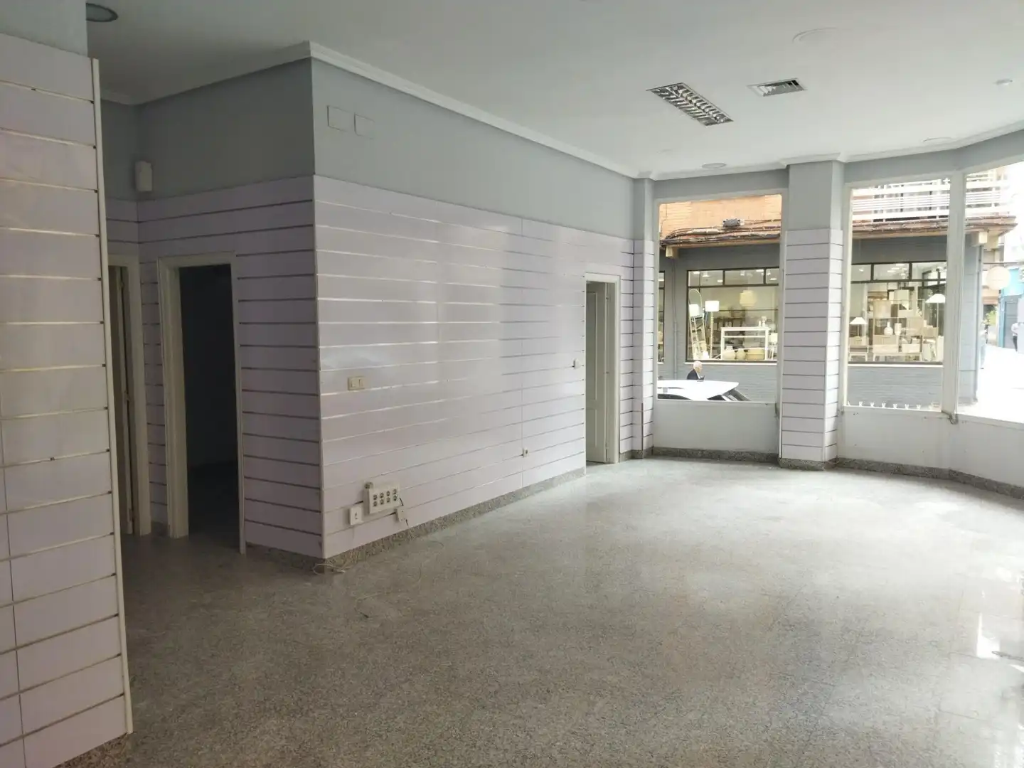 Local comercial en venda a Centro, imagen 2