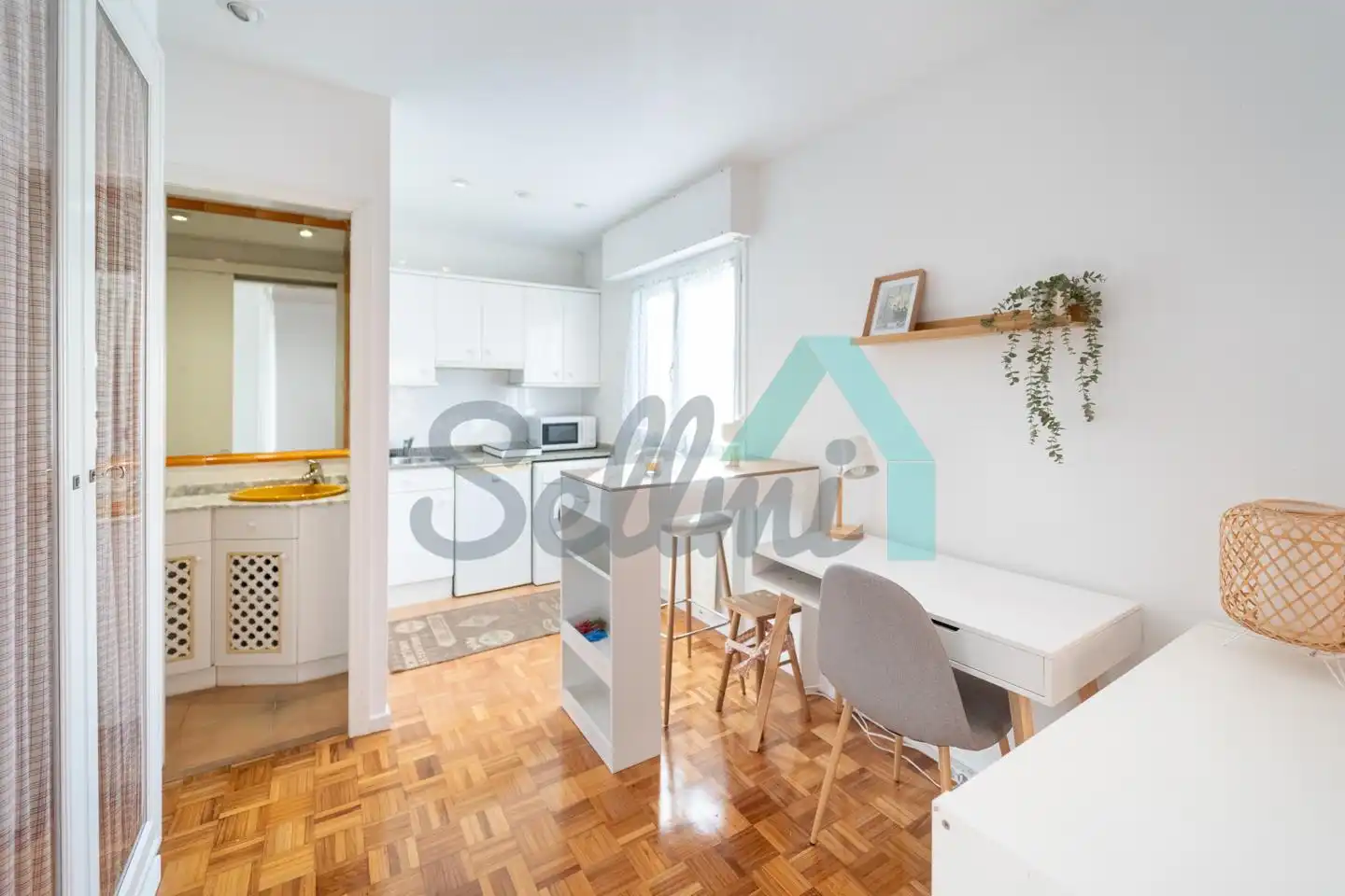 Küche von Wohnung zur Miete in Oviedo  mit Heizung, Parkett und Möbliert