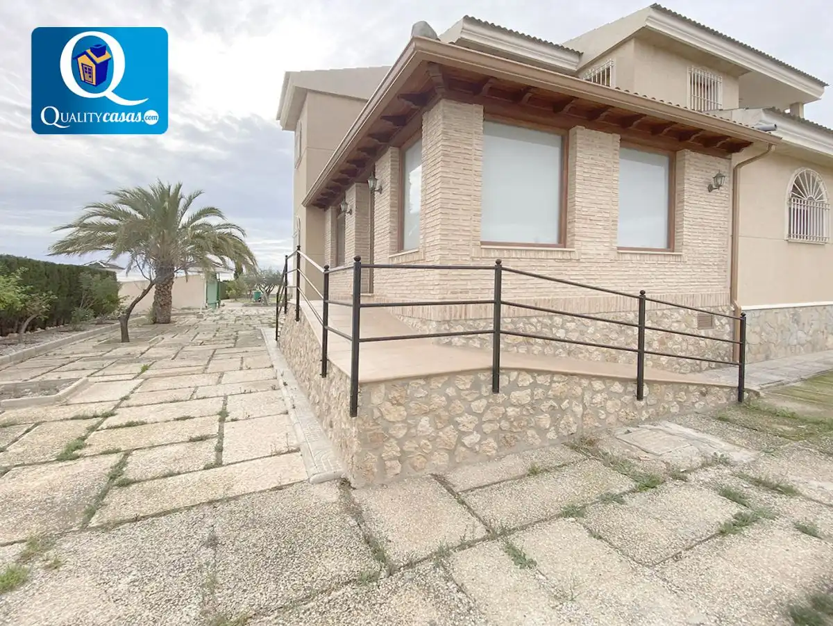 Exterior view of Houses for sale in Mutxamel  with Terrace and Storage room