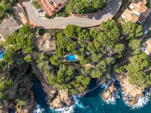 Außenansicht von Haus oder Chalet zum Verkauf in Palafrugell mit Klimaanlage, Heizung und Privatgarten