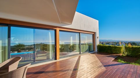 Villa en venta en Mirador del Paraiso, Benahavis