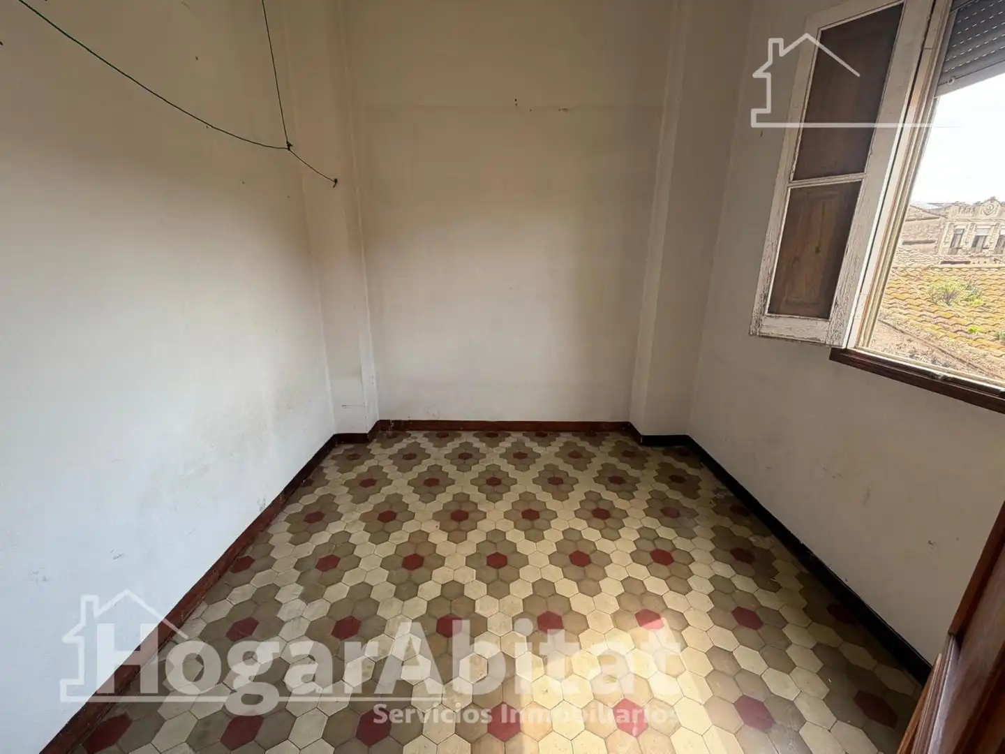 Piso en venta en Valencia con Trastero y Balcón