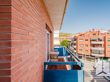 Piso con balcón en venta en Centre