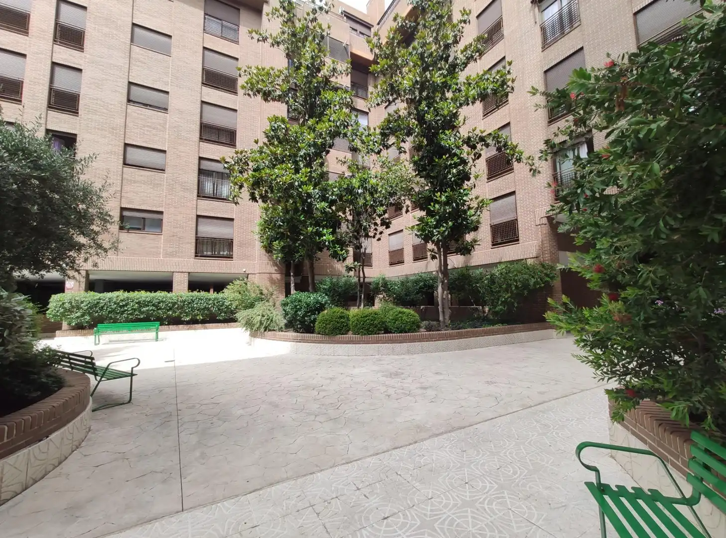 Außenansicht von Wohnung zur Miete in Madrid mit Klimaanlage, Heizung und Parkett