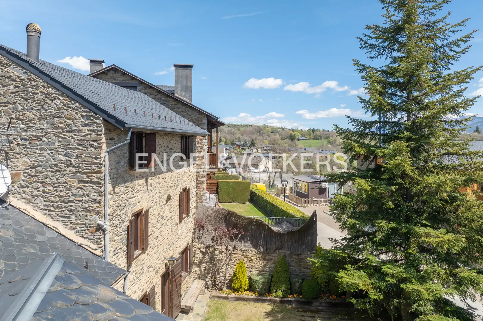 Vista exterior de Casa o chalet en venta en Bolvir con Calefacción, Jardín privado y Parquet
