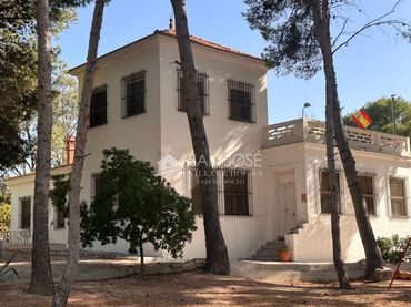 Villa con piscina in vendita a Pedanías Este