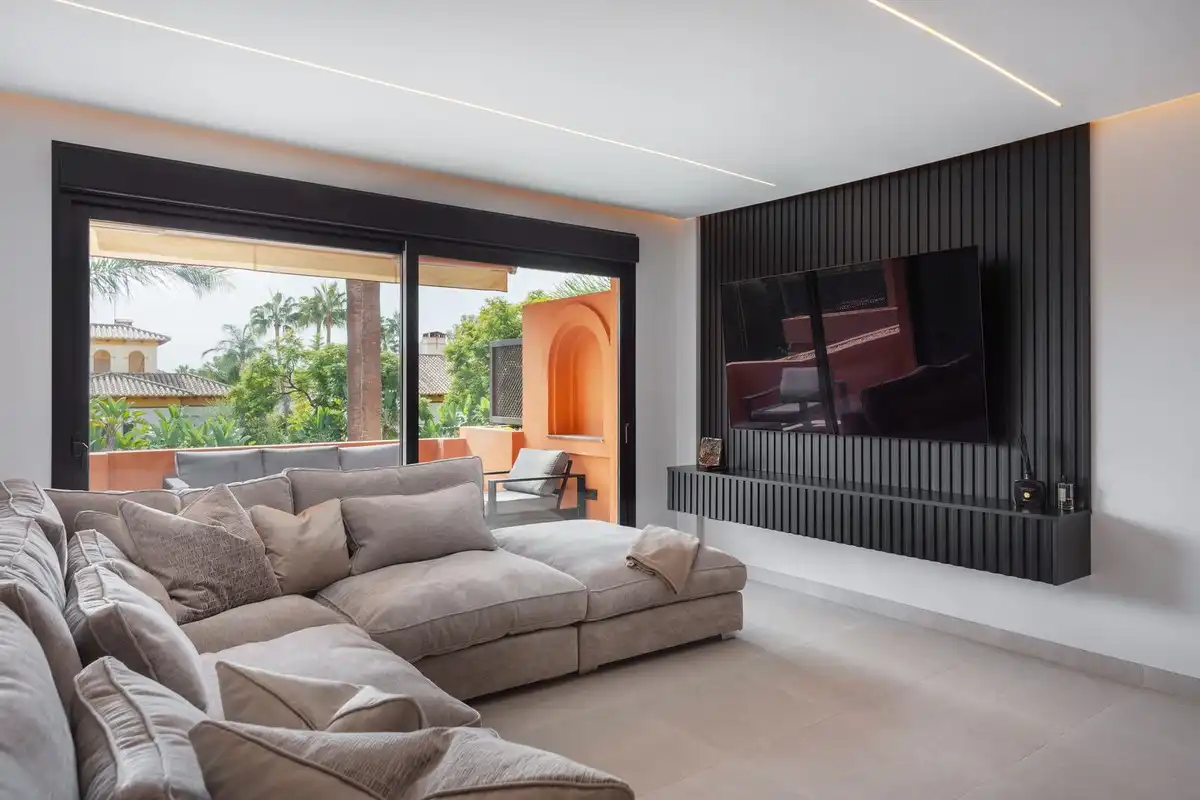 Apartament amb piscina en venda a Nueva Andalucía, imagen 4