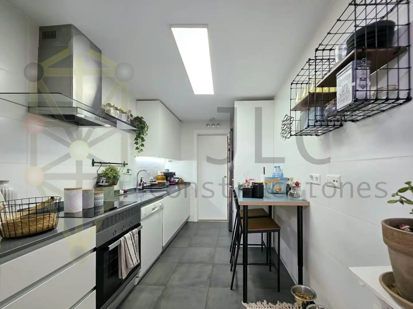 Kitchen of Flat for sale in Alovera  with Air Conditioner, Heating and Parquet flooring