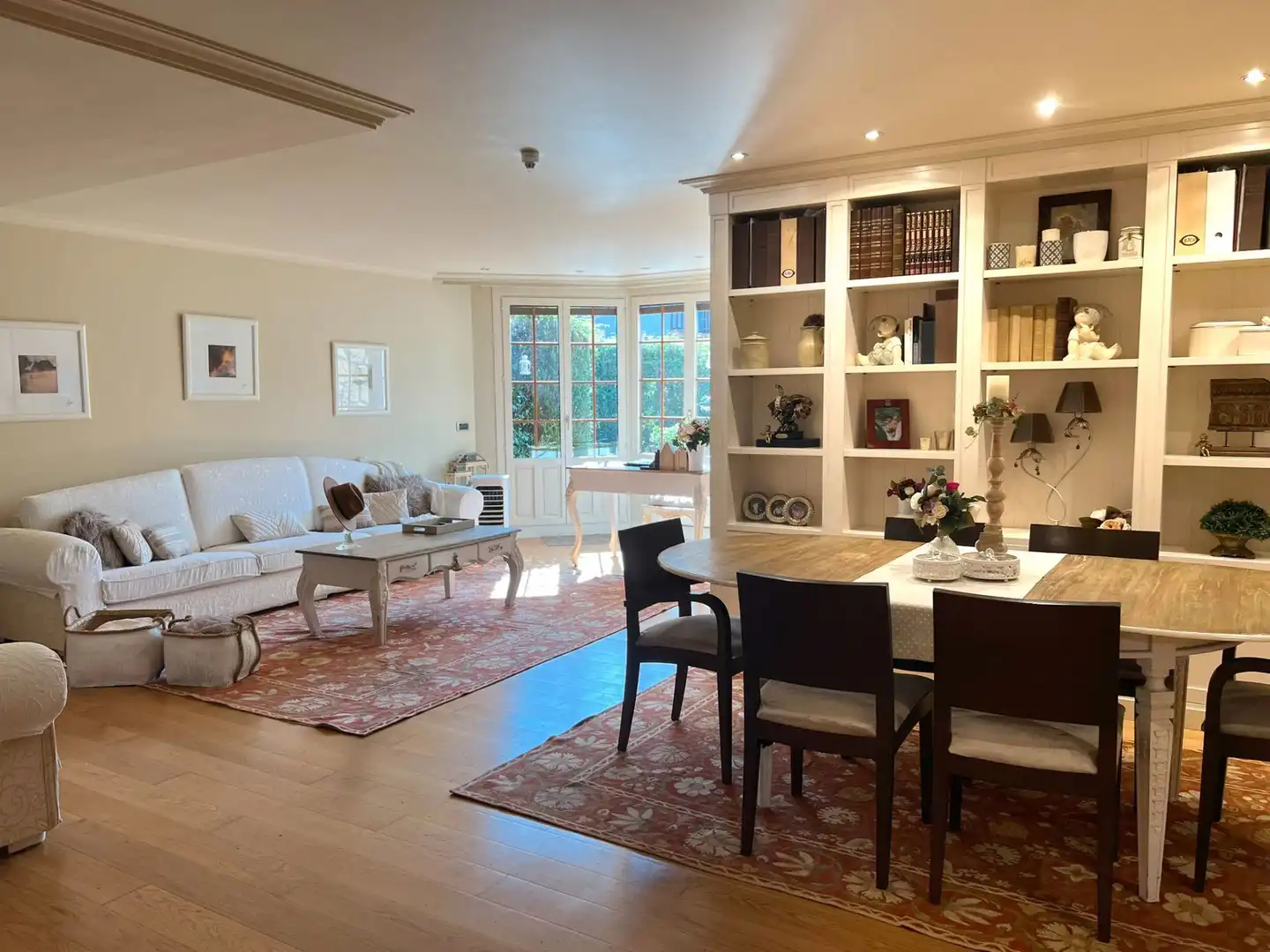 Sala de estar de Casa adosada en venta en Zarautz con Aire acondicionado, Calefacción y Jardín privado
