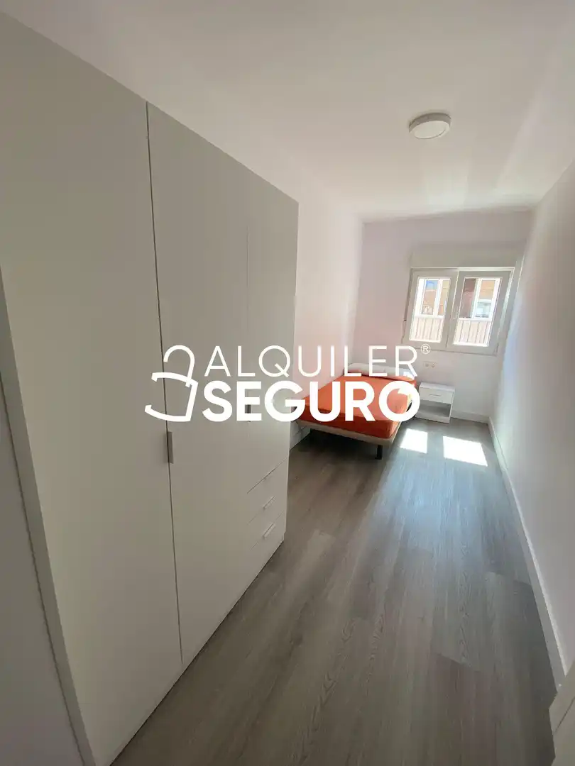 Bedroom of Flat for rent in Palencia  with Furnished