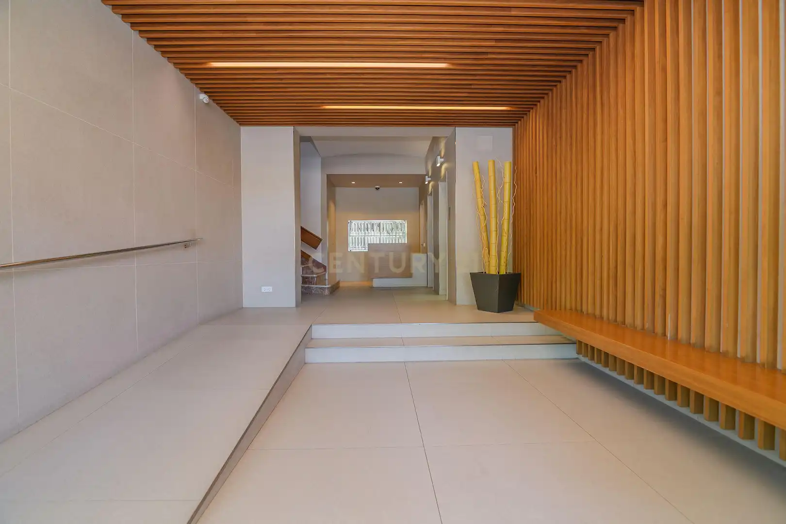 Wohnung zum Verkauf in Barcelona mit Klimaanlage, Ofen und Mikrowelle