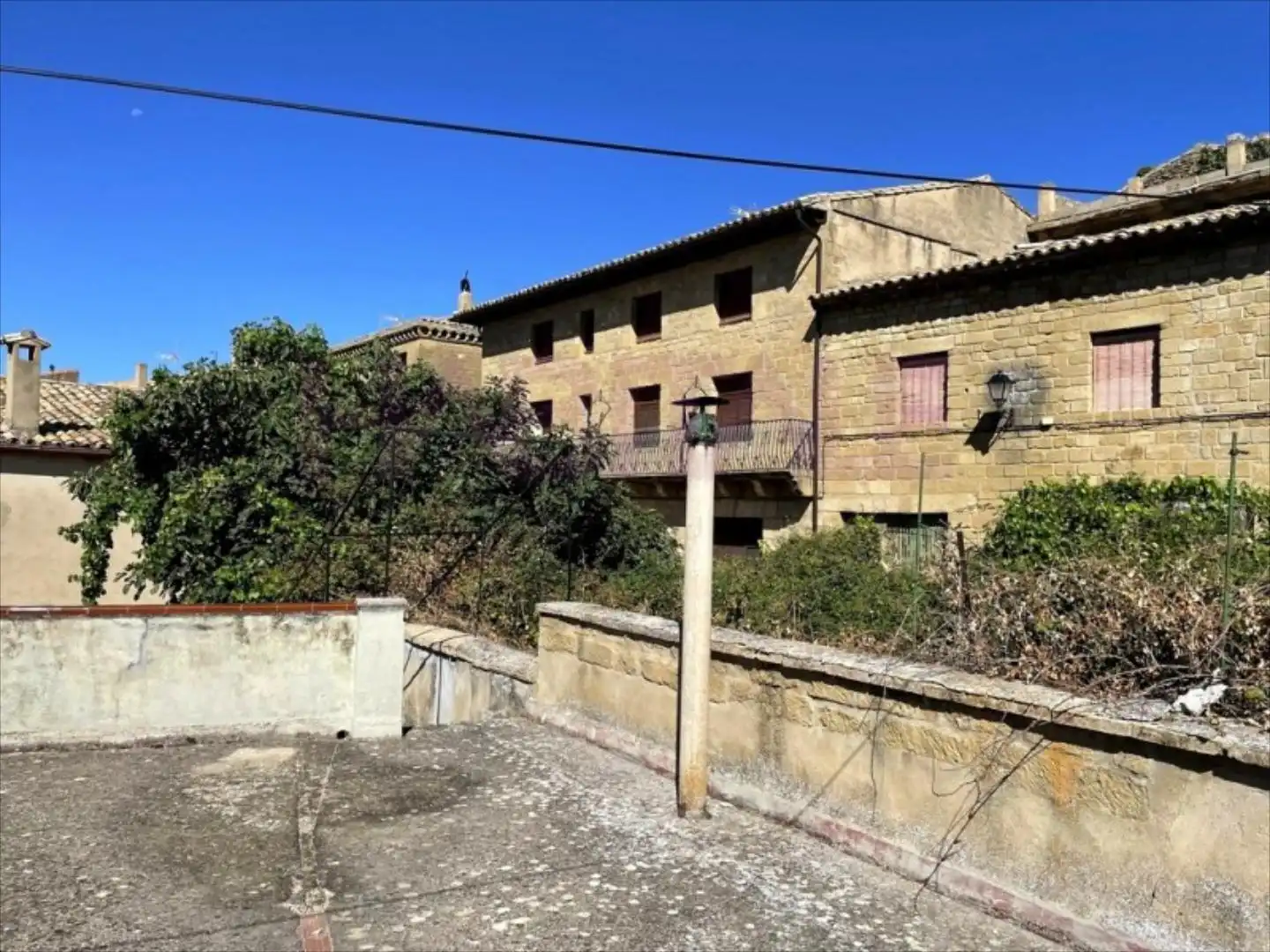 Vista exterior de Casa o chalet en venta en Uncastillo con Terraza, Trastero y Amueblado