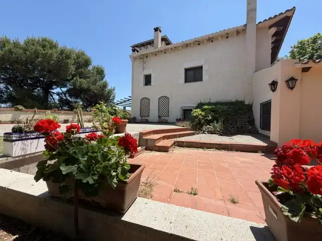 Vista exterior de Casa o xalet en venda en Riudoms amb Calefacció i Terrassa
