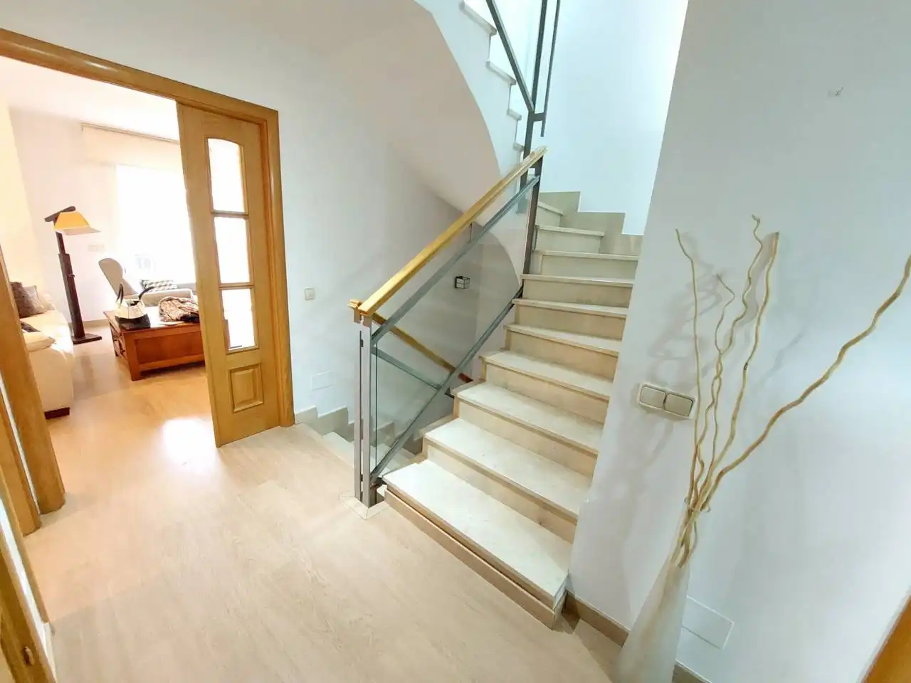 Casa adosada en venta en Fuenlabrada con Aire acondicionado, Calefacción y Piscina comunitaria
