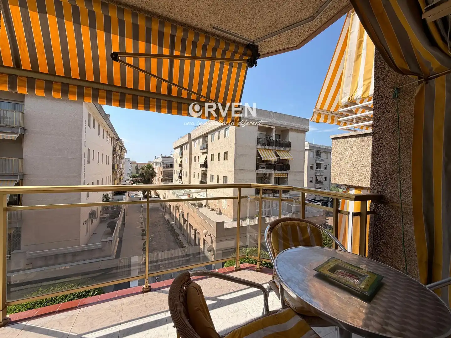 Terrasse von Wohnung zum Verkauf in Torredembarra mit Waschmaschine