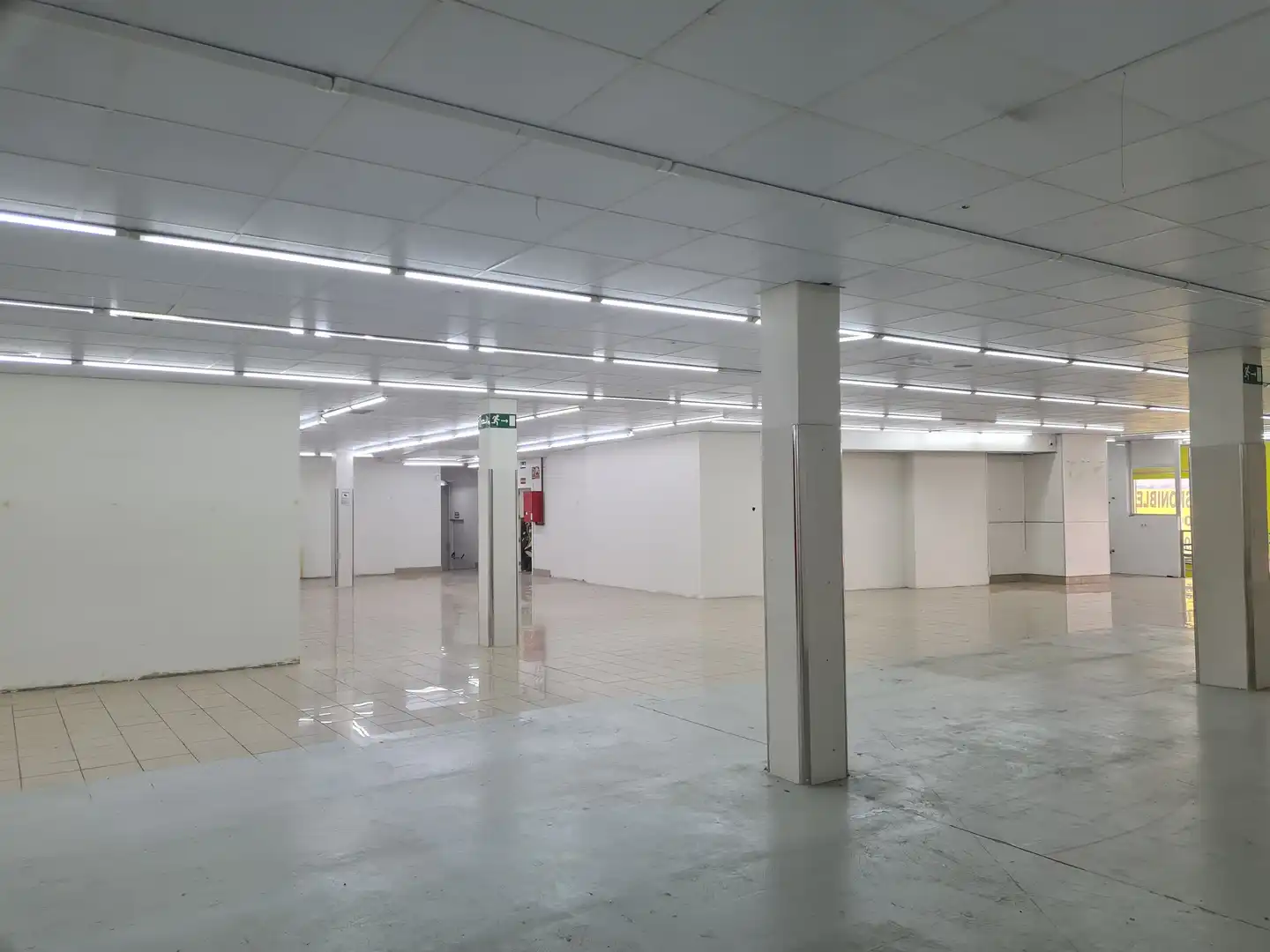 Local comercial en venda a Centro, imagen 2