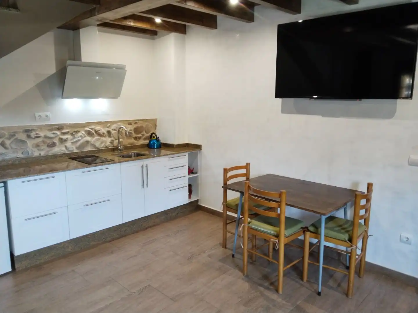 Kitchen of Houses for sale in Camponaraya, León