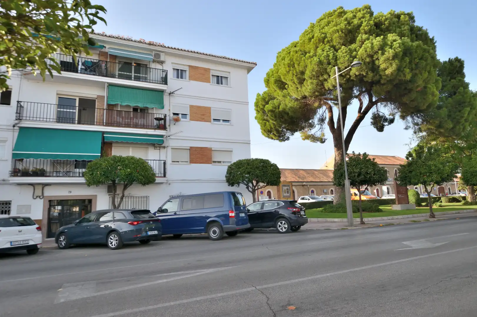 Vista exterior de Pis en venda en Ronda amb Moblat, Forn i Rentadora