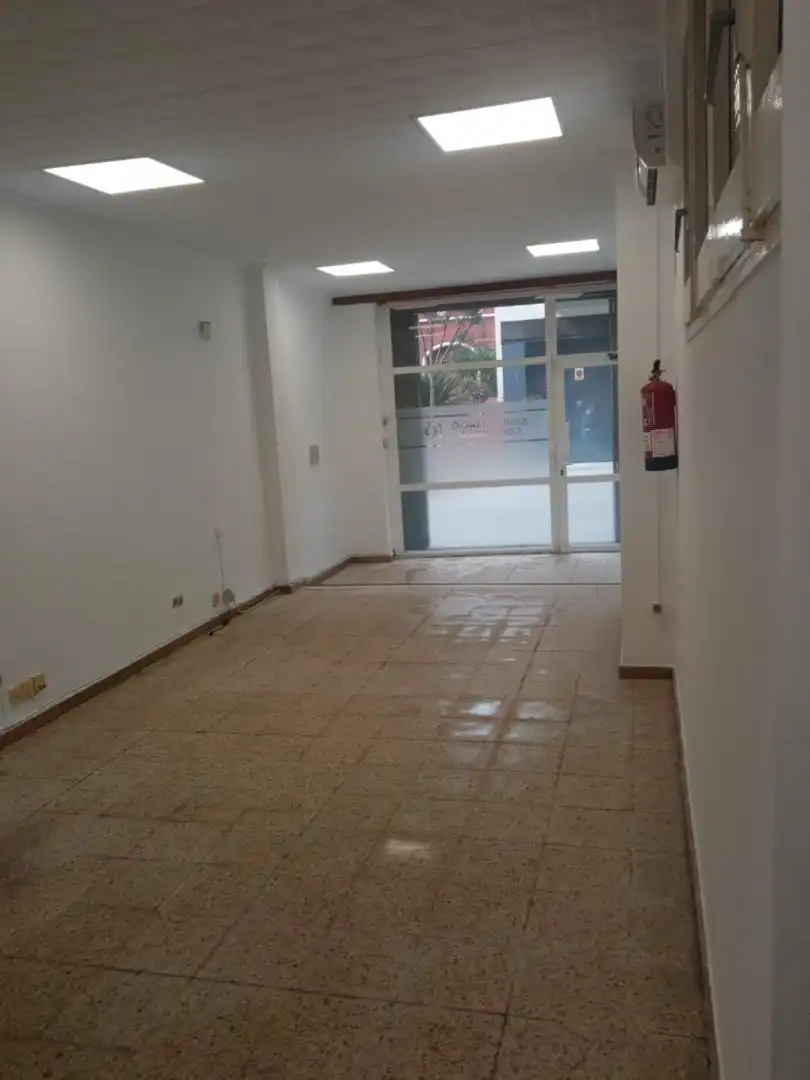 Business premises to rent in Ramon Turró, imagen 3