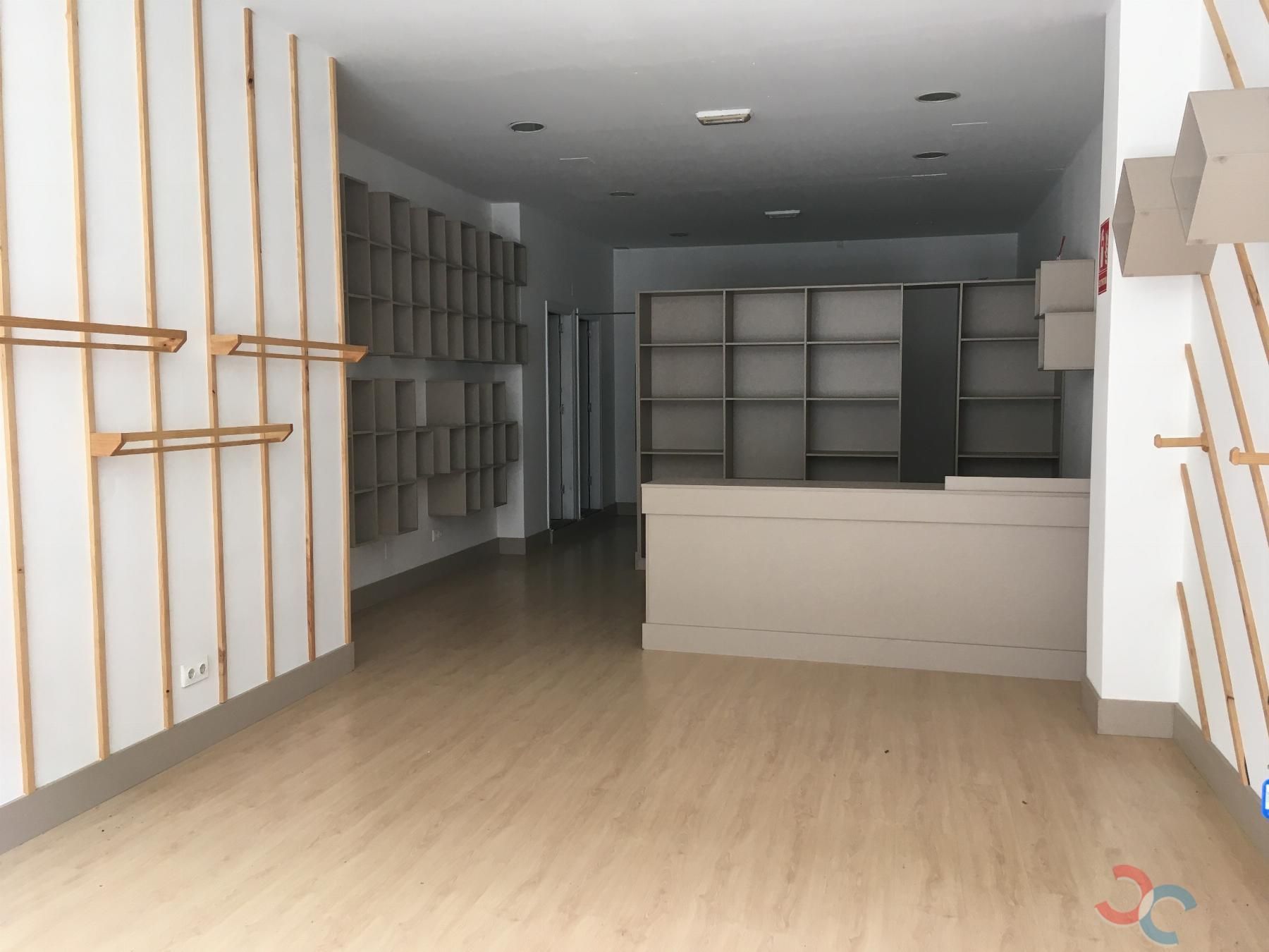 Premises for sale in Moraña