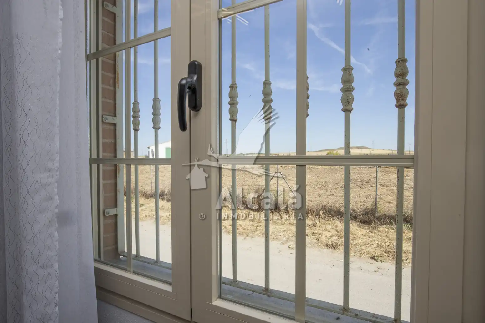 Vista exterior de Oficina en venta en Villamiel de Toledo con Calefacción