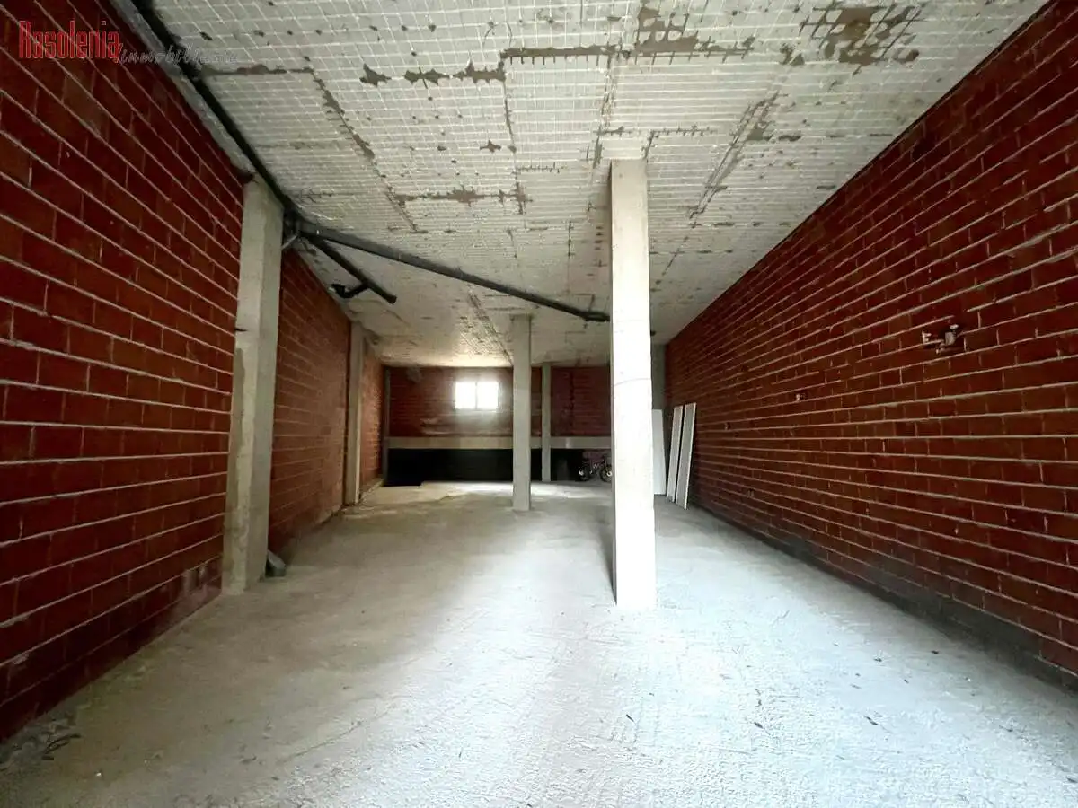 Local comercial en venta en Nicomedes Pastor Díaz 25, imagen 2
