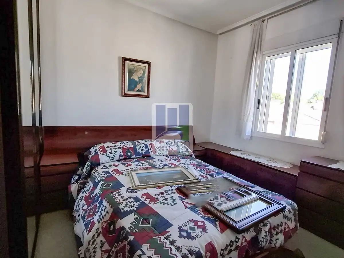 Habitación de Piso en venta en Burgos con Trastero
