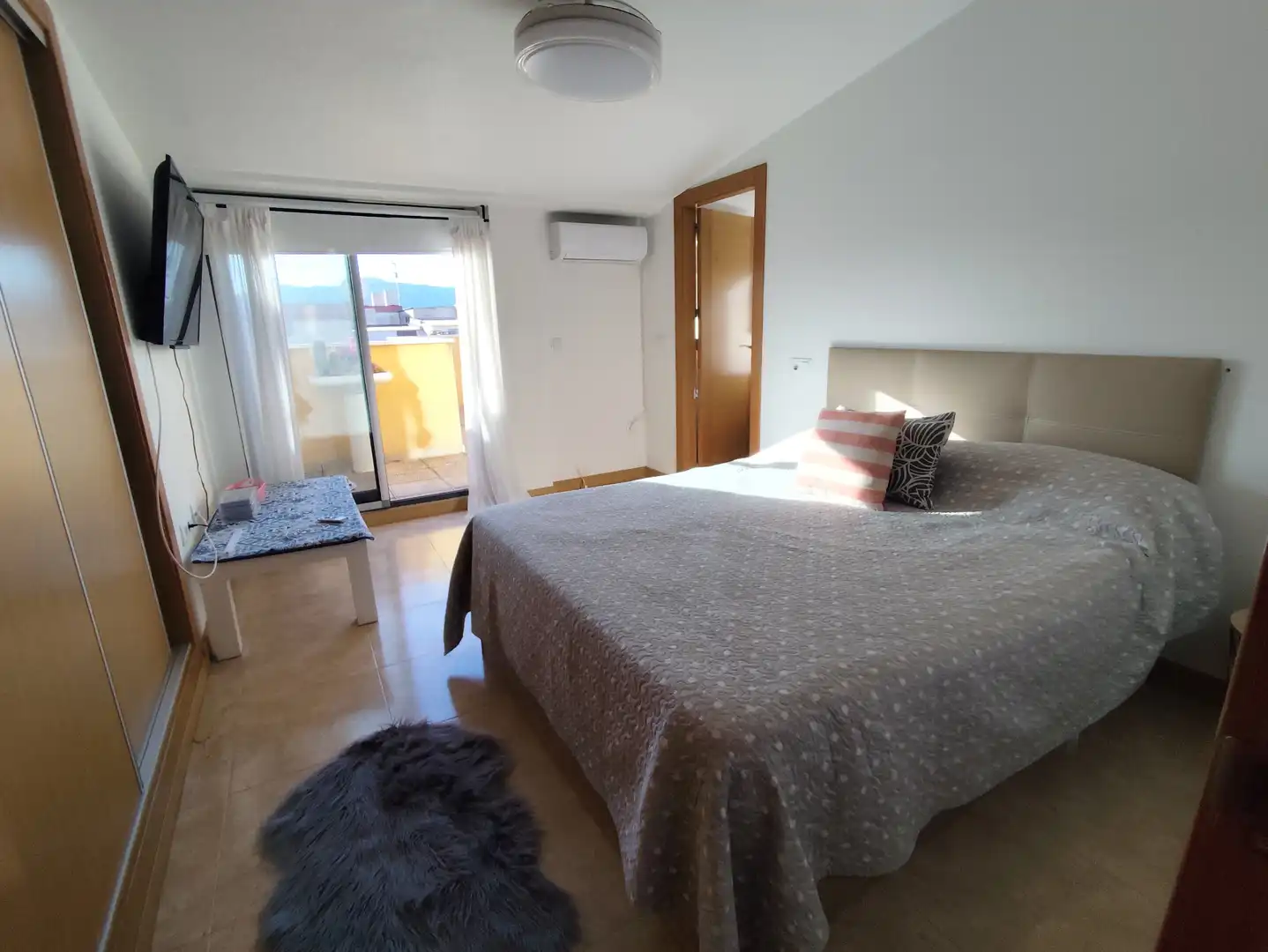 Habitación de Ático en venta en Murcia con Aire acondicionado, Terraza y Amueblado