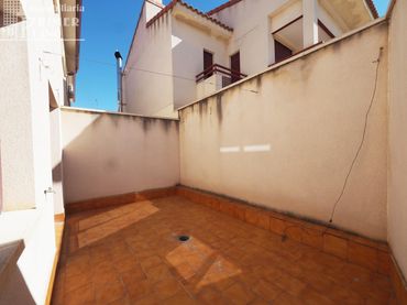 Adossat amb balcó en venda a Tomelloso