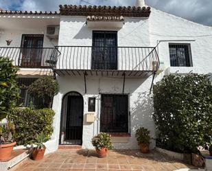 Exterior view of Single-family semi-detached for sale in Nerja  with Balcony and Community pool