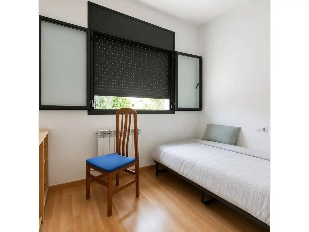 Habitación de Piso en venta en Terrassa con Aire acondicionado, Calefacción y Parquet