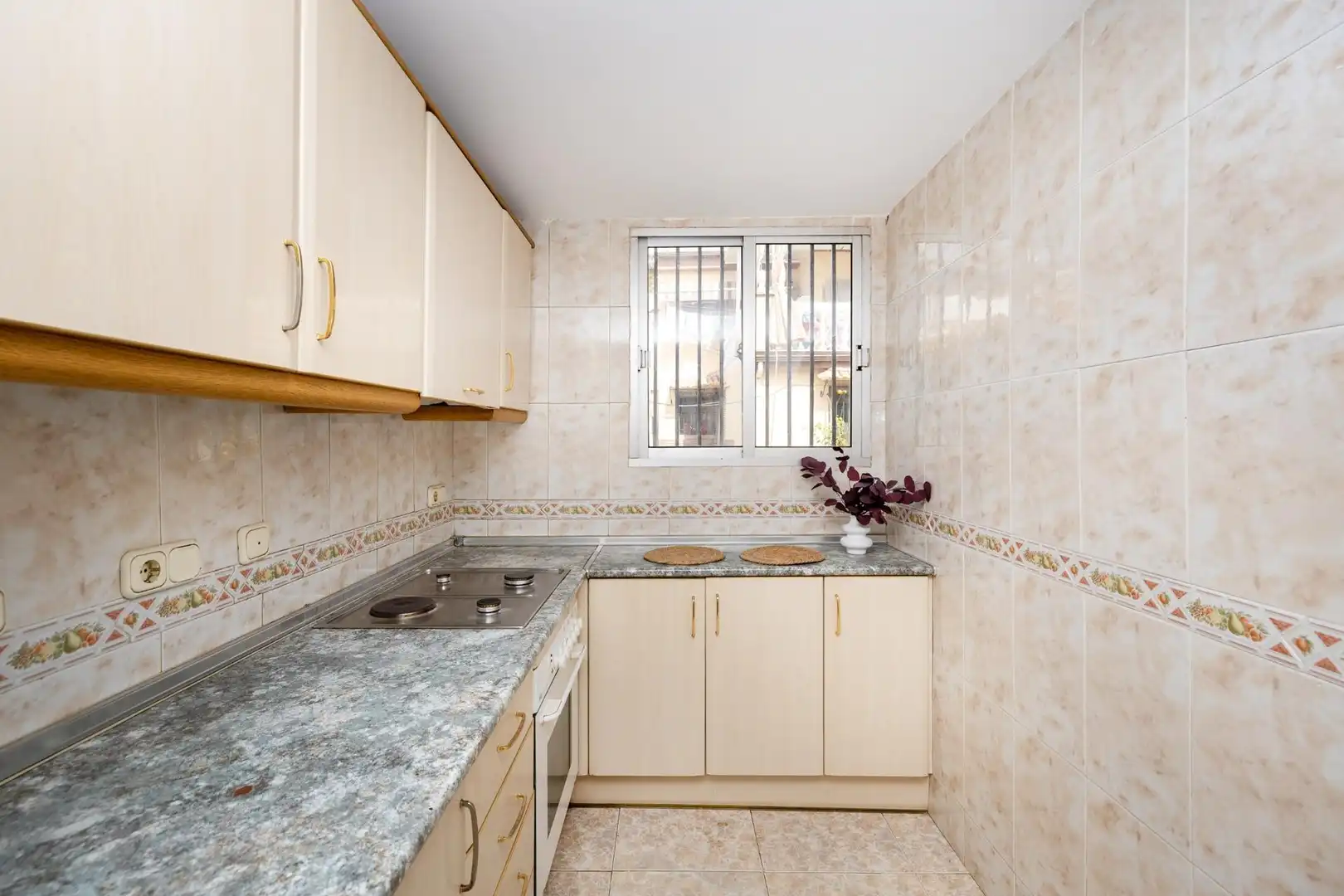 Cocina de Apartamento en venta en Cenes de la Vega con Terraza