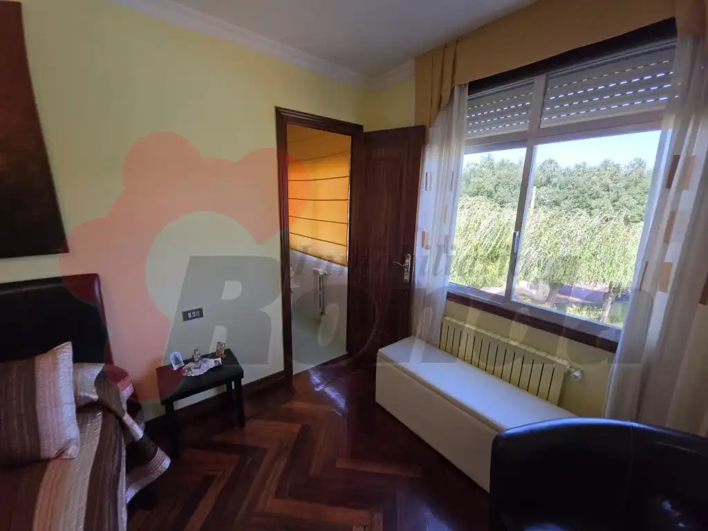Habitación de Casa o chalet en venta en Lugo con Terraza y Amueblado