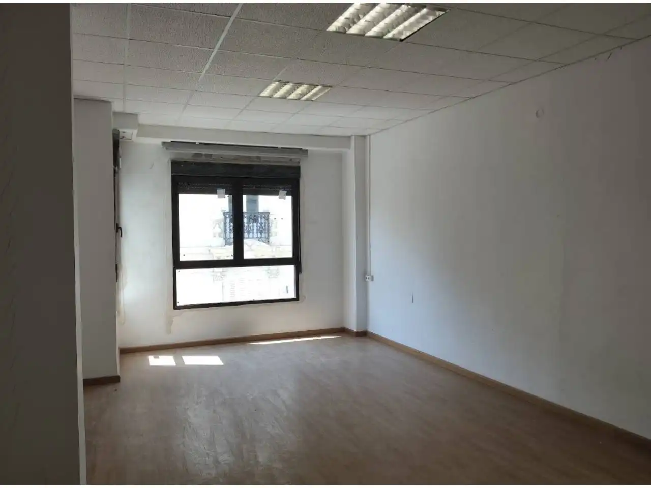Büro zur Miete in Valencia mit Klimaanlage