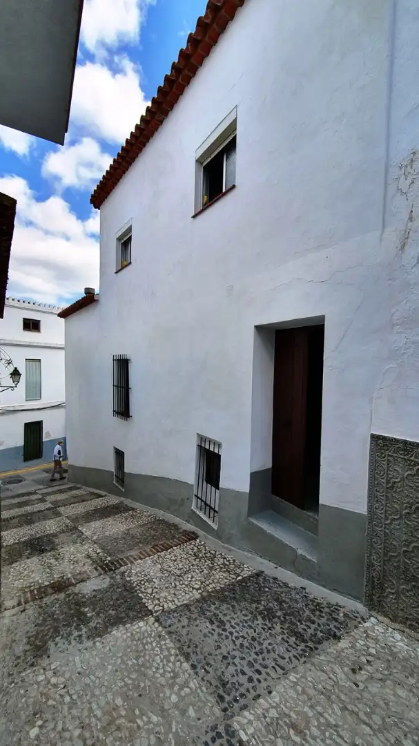 Exterior view of Houses for sale in Aroche  with Terrace, Storage room and Balcony