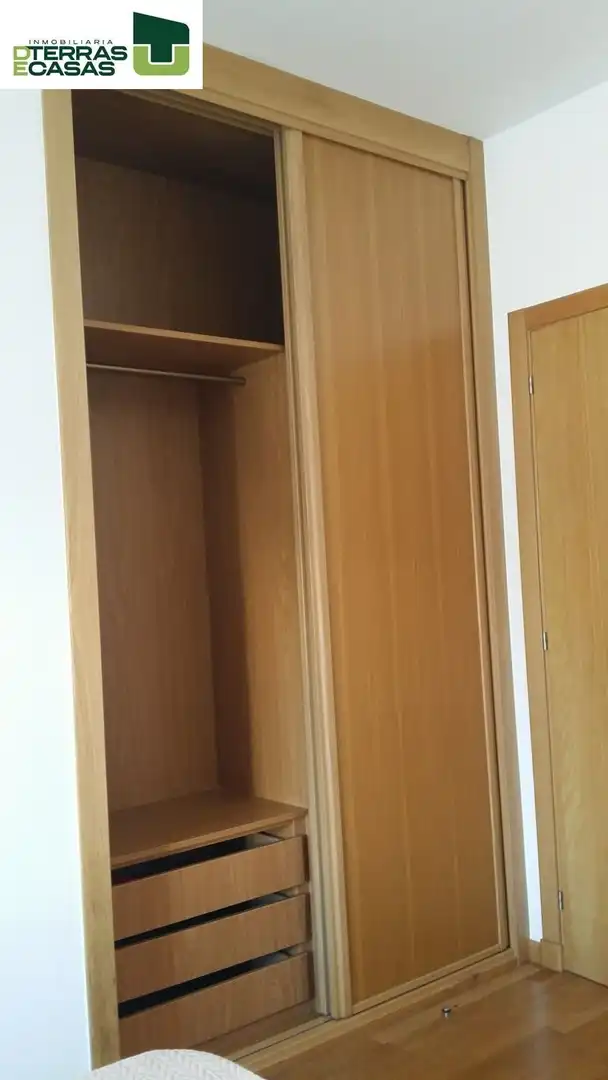 Habitación de Ático de alquiler en Marín con Piscina y Piscina comunitaria