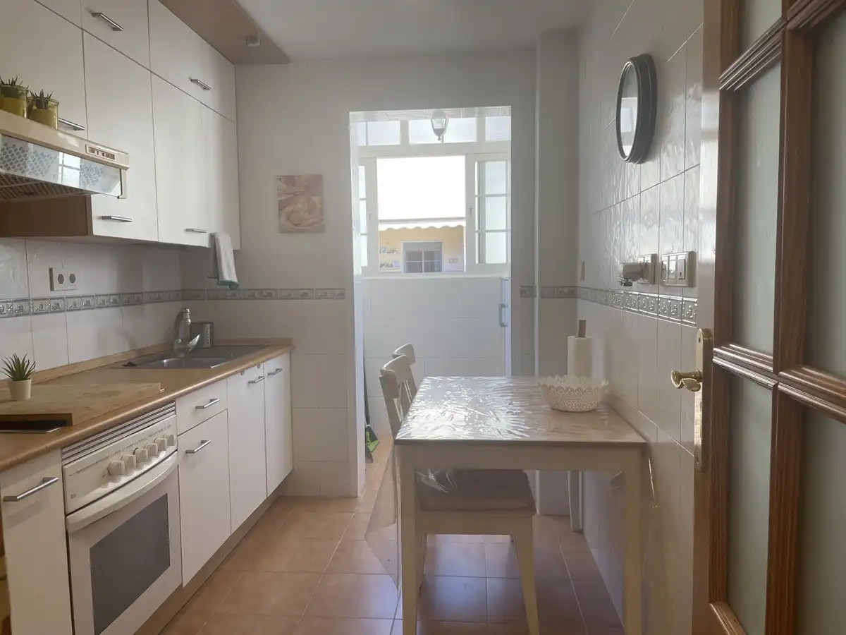 Penthouse with pool for sale in Estepona - Estepona,Centro,Avenida Juan Carlos I, imagen 24