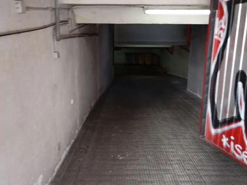Garage for rent in Madrid