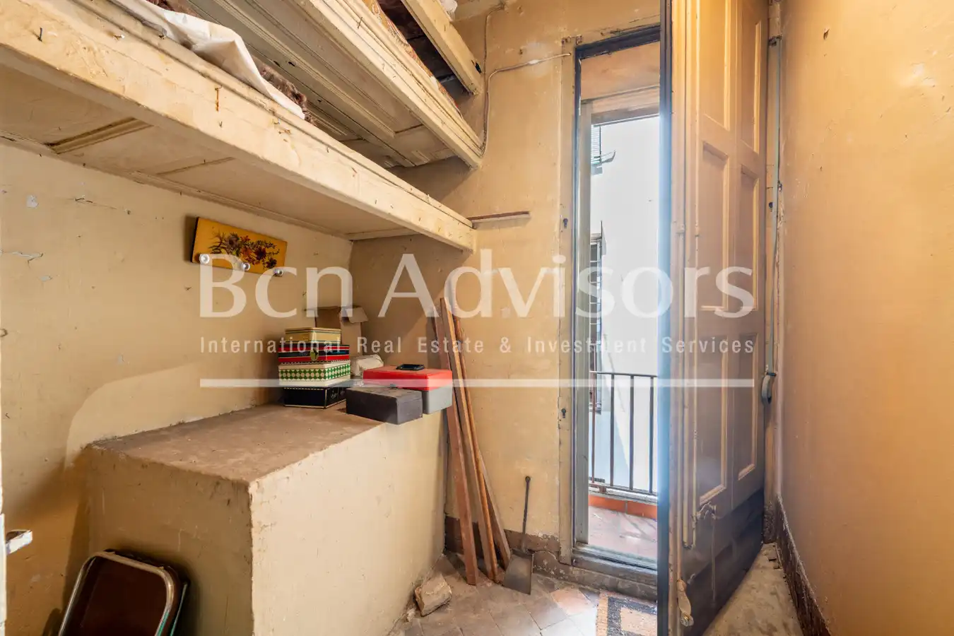 Piso con terraza en venta en Carrer d'Avinyó, imagen 25