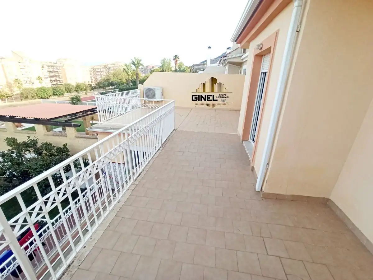 Terrassa de Casa o xalet en venda en Jaén amb Aire condicionat, Calefacció i Terrassa