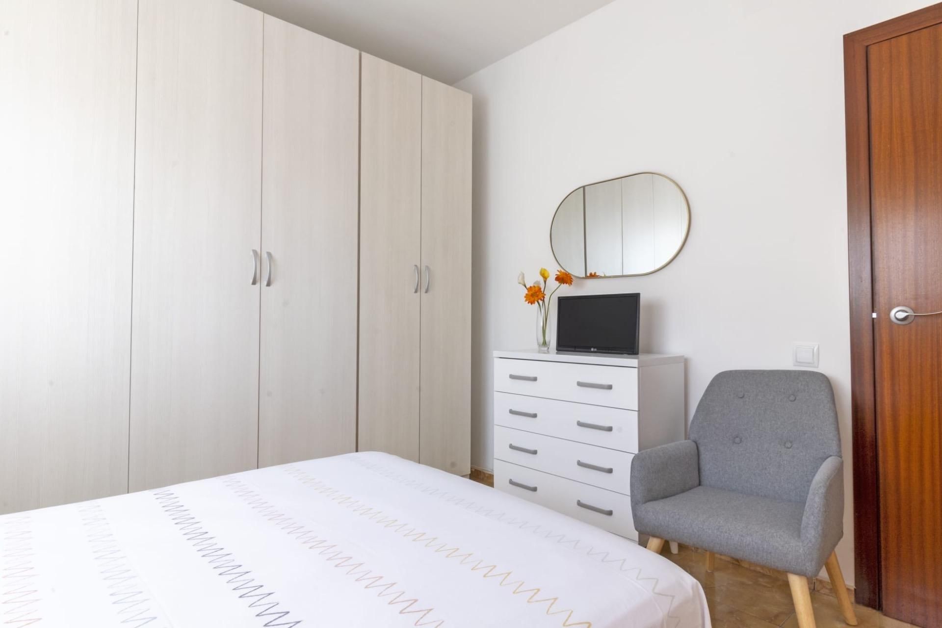 Dormitori de Apartament en venda en  Barcelona Capital amb Calefacció, Terrassa i Traster