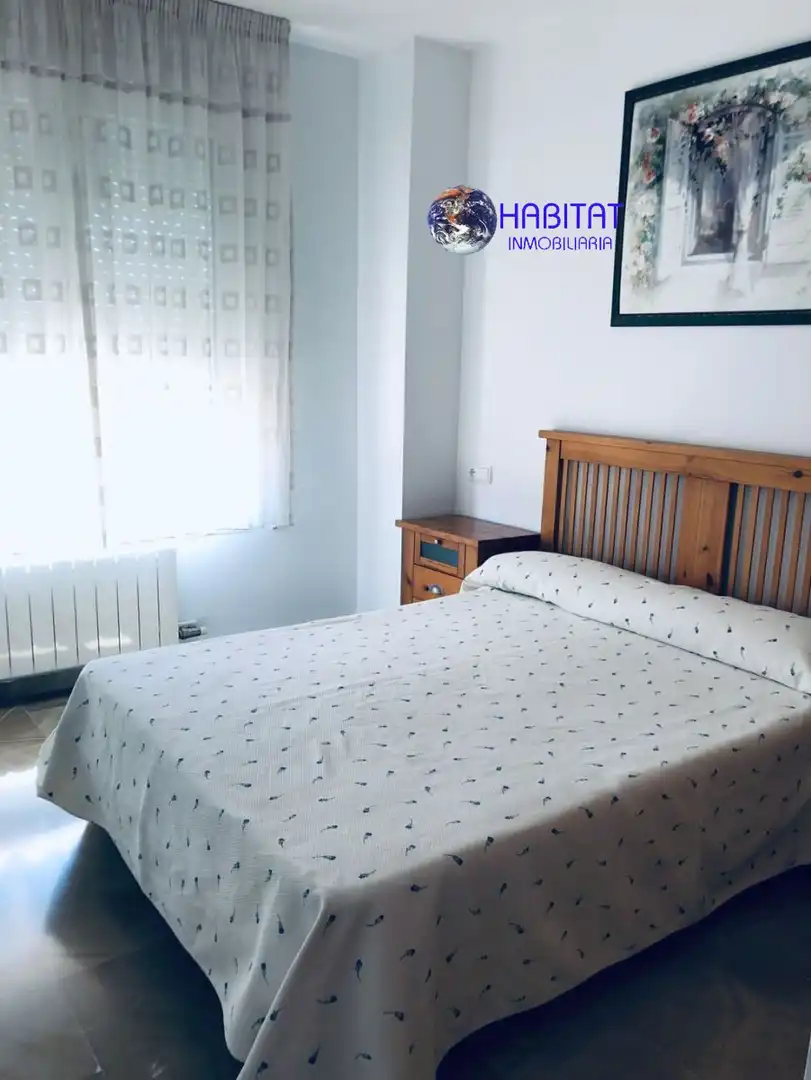 Schlafzimmer von Wohnung zur Miete in Granada mit Klimaanlage, Heizung und Terrasse